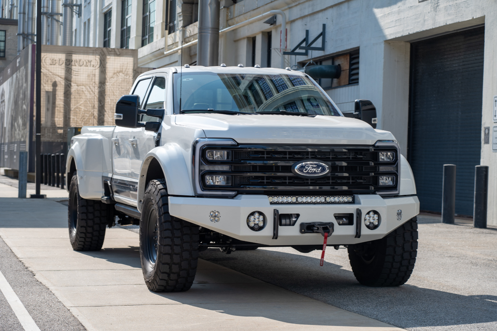 2025 Ford F-550 Super Duty Chassis Cab Lariat - Photo 29