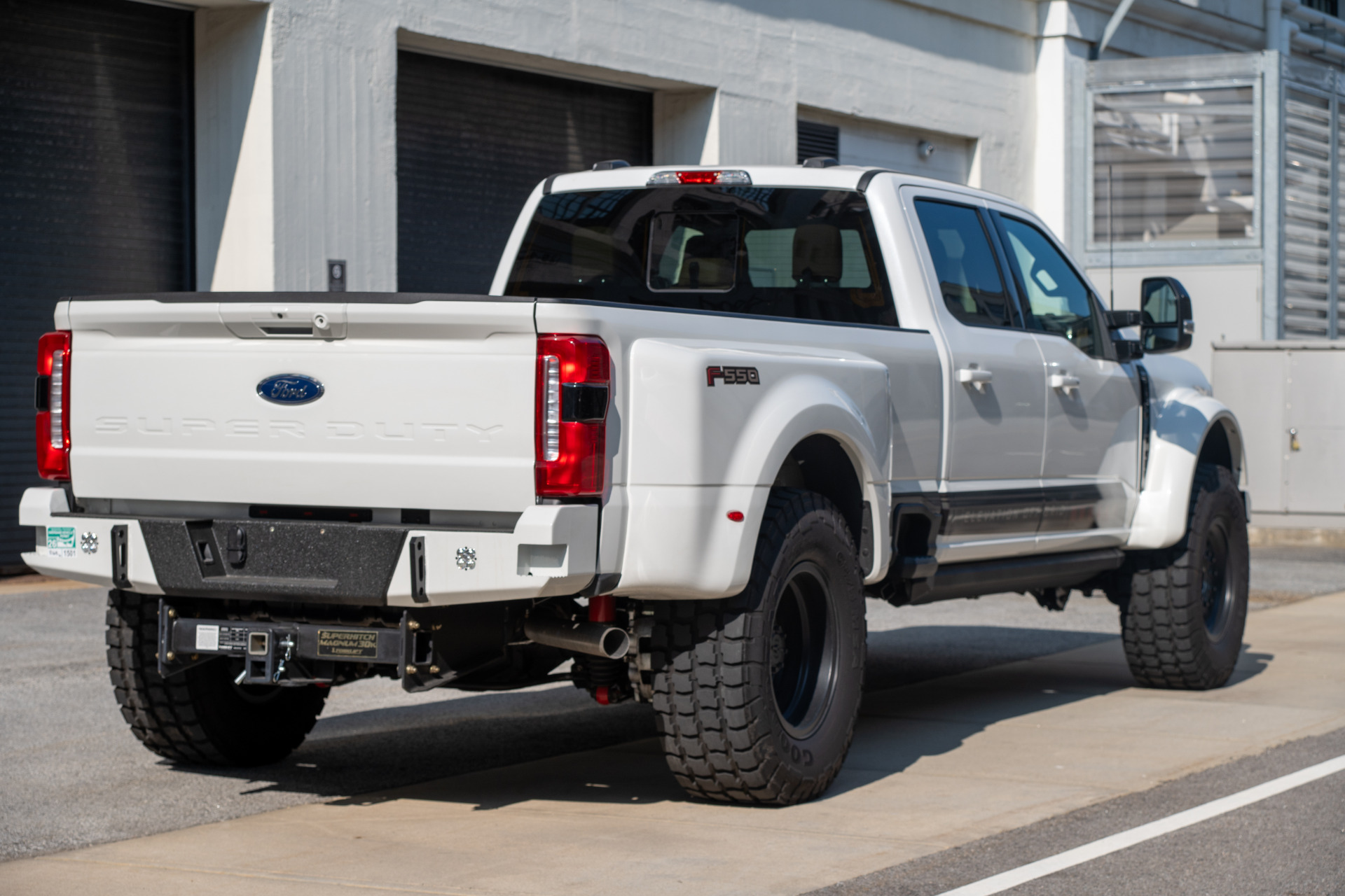 2025 Ford F-550 Super Duty Chassis Cab Lariat - Photo 32