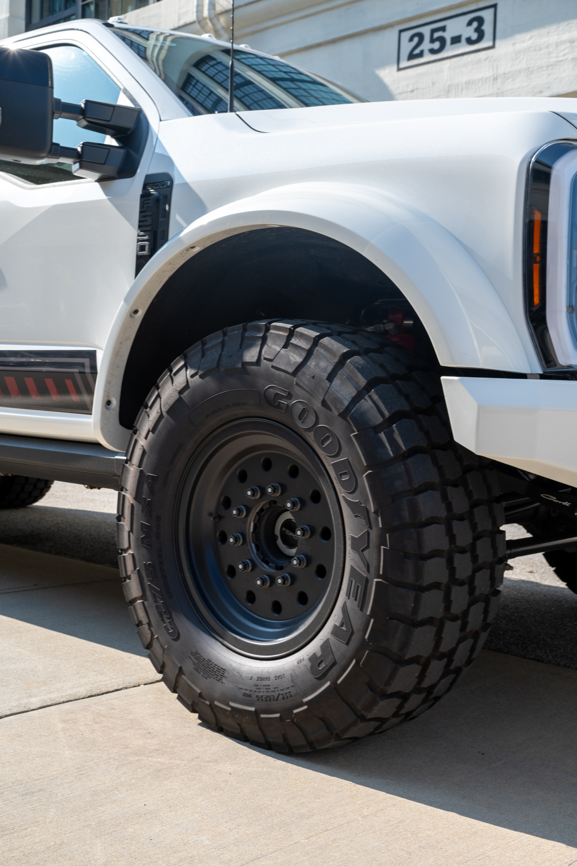 2025 Ford F-550 Super Duty Chassis Cab Lariat - Photo 46