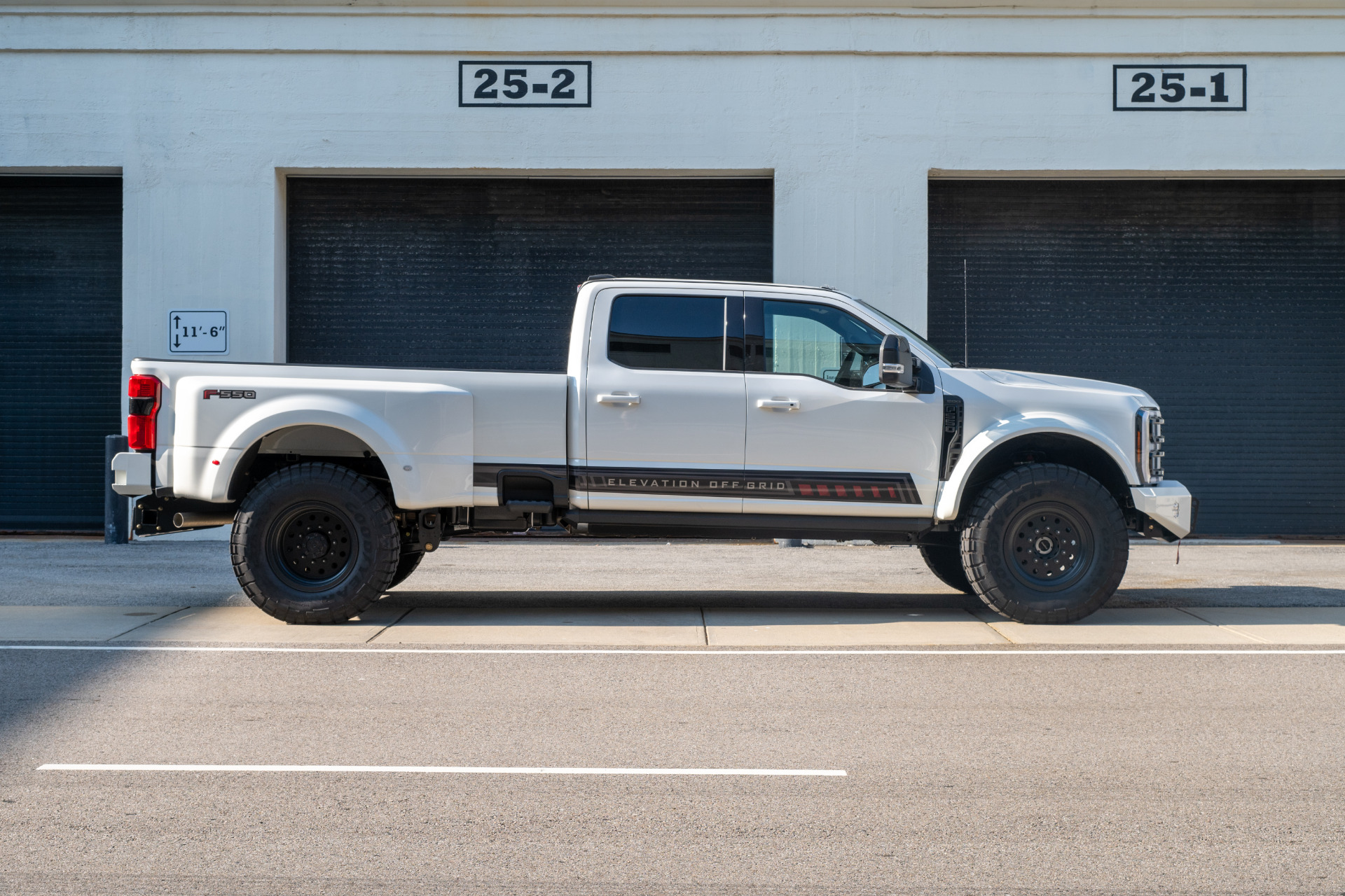 2025 Ford F-550 Super Duty Chassis Cab Lariat - Photo 50