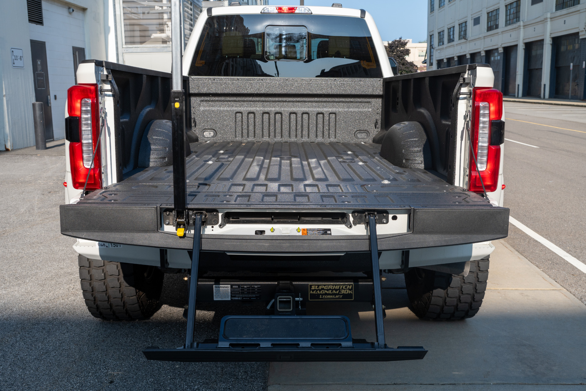 2025 Ford F-550 Super Duty Chassis Cab Lariat - Photo 53