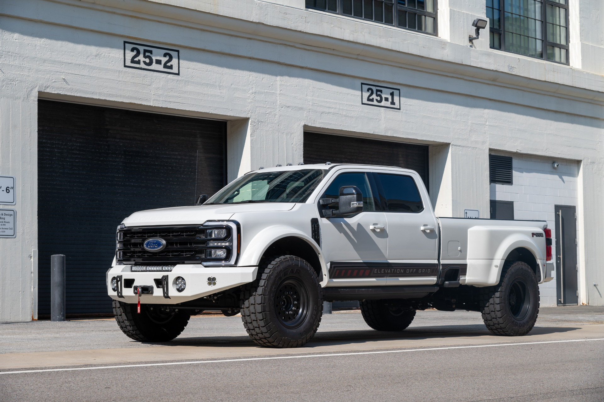 2025 Ford F-550 Super Duty Chassis Cab Lariat - Photo 9